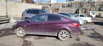 Hyundai Solaris 2011 года, 107 л.с., пробег 150000 км, АКПП. VIN: Z94CU41CBBR075557.