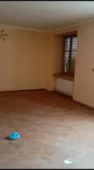 Квартира 53.9 кв.м., Екатеринбург. Многоквартирный жилой дом по адресу: Свердловская область, г. Екатеринбург, ул. Хмелева, д. 10, кв. 47. Количество комнат 2, общая площадь 53.9 кв.м., этаж 1. Кадастровый номер: 66:41:0106132:576.