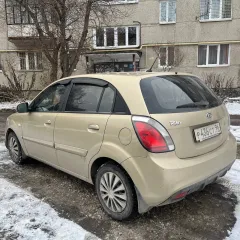 Kia Rio (KIA DE JB/РИО), 2010 г.в. VIN: XWEDH511BB0004135, гос. номер Р436РТ96. Повреждения по кузову: правая задняя дверь - вмятина, сколы, царапины, передний бампер, задний бампер - сколы, царапины, правое крыло, левое крыло - сколы, царапины, коррозия порогов. Технические неисправности…