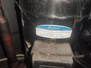 Охладитель молока МХУ-3000. Ознакомление с имуществом по договоренности в месте нахождения: Владимирская область, Кольчугинский район, деревня Павловка.