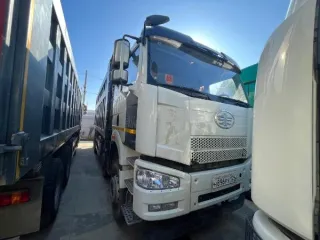 Специализированный автомобиль - самосвал FAW J6, 2022 г.в., VIN: LFWMXXRX7N1F17715. Адрес: г. Краснодарский край, г. Краснодар, пос. Индустриальный, ул. Им. Безуленко И.В., з/у 15 (Алексей 89184991007). Пробег: 58519. Марка: FAW. Модель: J6. Год выпуска: 2022. Назначение: Самосвал.