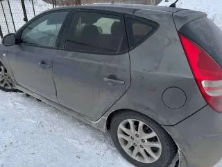 Hyundai i30 2011 Hyundai i30, 2011 года, 126 лс еще Hyundai i30, 2011 года, 126 лс еще транспортное средство: Hyundai i30, Идентификационный номер (VIN номер): TMADC51DBCJ238848, Год выпуска: 2011 гос.номер У699АУ142