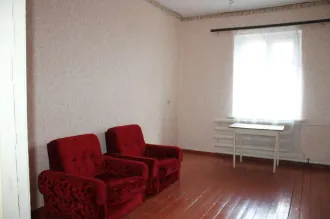 Квартира 84.4 м² Свердловская область, Артёмовский район, п. Буланаш, ул. Кутузова, д. 29, кв. 13, кадастровый номер 66:02:1703009:236. Находится в залоге у ПАО "Совкомбанк" (ИНН 4401116480, ОГРН 1144400000425).