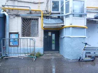Продажа имущества, находящегося в собственности города Москвы, жилое помещение по адресу: г.Москва, ул. Грузинский Вал, д. 28/45, кв. 15, ком. 2, жилой площадью 14 кв. м, кадастровый номер: 77:01:0004018:6217 Продажа имущества, находящегося в собственности города Москвы, жилое помещение по адресу…