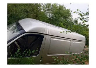 ГАЗ 2752 Соболь 2005 года, цвет антика. VIN X9627520050414197, ПТС 64 РВ 039146, госномер М127СН58. Двигатель бензиновый, модель 40522А, номер 53055776, мощность 140 л.с. (103 кВт). Разрешенная максимальная масса 2800 кг, масса без нагрузки 1970 кг.