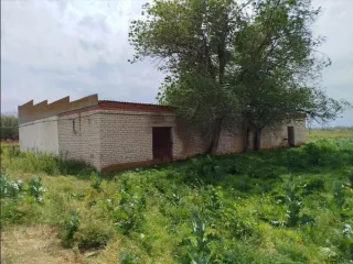 Магазин, 406,5 м², с. Красинское, Республика Калмыкия. Недвижимое имущество: магазин, кадастровый номер 08:03:040102:296, расположен по адресу: с. Красинское, ул. Кооперативная, д. 18, 1986 года ввода в эксплуатацию. 1 этаж, площадь 406,5 м². Фундамент – бутово-ленточный; стены и их наружная…