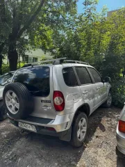 Chevrolet Niva 2013 Chevrolet Niva, 2013 года, 79,6 лс, 200000 км, полный привод. Автомобиль легковой CHEVROLET NIVA 212300-55, 2013 г.в., VIN X9L212300D0448209.