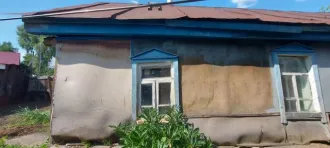 Здание 35,7 кв. м, Оренбургская область 1/4 доля дома в Оренбургской обл. еще 1/4 доля дома в Оренбургской обл. еще Здание (1/4 доля) Кадастровый номер земельного участка: 56:40:0101048:125, Адрес (местонахождение): Российская Федерация, Оренбургская область, м.о. Кувандыкский, г. Кувандык, ул…