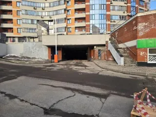 Нежилое помещение м/м 321, 15,6 кв.м, г.Москва, ул. Архитектора Власова, дом 8. Подземный этаж 3, пом. I м/м 321, площадь 15,6. Кадастровый номер 77:06:0003008:3815. Общая площадь: 15.6.