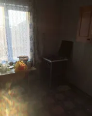 Квартира, назначение: жилое, этаж 1, общая площадь 57 кв. м, адрес: Костромская обл., Нейский р-н, г. Нея, Школьный пер., д.22, кв.2. Кадастровый номер 44:12:120322:126. Общая долевая собственность, доля в праве 1/4.