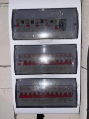 Жилой дом 126.5 м² и участок 1000 м² в Надеждинском районе по адресу: Приморский край, п. Соловей Ключ, ул. Волгоградская, 15. Земельный участок забором не огорожен, кроме дома на участке ничего нет. Жилой дом в недостроенном состоянии, возведены стены, крыша, установлены стеклопакеты, проложен…