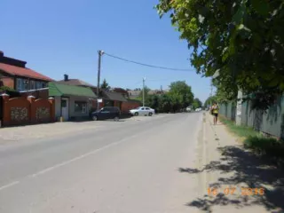 Жилой дом, кад. №23:07:0301010:202, об. пл. 463,8 кв. м, этажность 2; 
Земельный участок (земли населенных пунктов), кад. №23:07:0301010:0007, об. пл. 1167 кв.м 
По адресу: Краснодарский край, Динской район, п. Южный. ул. Мира, д. 47
Ипотека