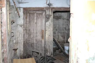 1/2 доли нежилого помещения 143,5 кв.м, Московская область, Рузский г.о., рп Тучково 1/2 доля помещения в Московской обл. 1/2 доля в помещении места общего пользования, назначение: нежилое, общее имущество собственников помещений в многоквартирном доме, находящемся по адресу: Российская Федерация…