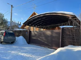 Жилой дом (с правом регистрации проживания), кадастровый номер 50:08:0000000:132406, площадь 174,6 кв.м. Земельный участок, кадастровый номер 50:08:0070350:24, площадь 2000 +/-31 кв.м. Адрес: Московская область, Истринский район, Бужаровское сельское поселение, деревня Никитское, улица Березовая…