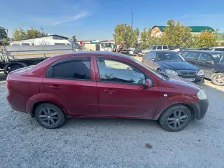 Chevrolet Aveo 2011 года, седан, 101 л.с., пробег 167439 км. Госномер Х779УТ86, цвет красный, VIN XUUSF69W9B0007660, ПТС 86 РТ 916922, СТС 99 76 822033. Требуется замена стоек.