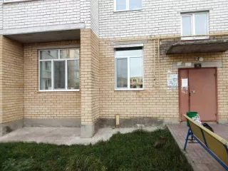 1/2 доли в общей долевой собственности на квартиру общей площадью 31,5 кв.м., находящуюся по адресу: Россия, Чувашская Республика, г. Канаш, ул. 30 лет Победы, дом 111, квартира 1, с кадастровым номером 21:04:060201:1649.