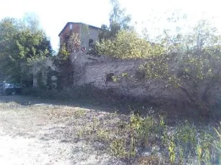Земельный участок 33 366 м² с 9 объектами недвижимости и ограждением, Смоленская область, Сафоново. Земельный участок площадью 33366 кв.м с кадастровым номером 67:17:0010412:34 с расположенными на нем 9 объектами недвижимого имущества и объектом движимого имущества (ограждение) первоначальная…