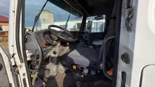 Самосвал КАМАЗ 6520-43 2016 г.в., грн М774УС 75RUS. Среднее "хорошее" состояние. Не требует проведения обслуживания или ремонта отдельных систем и агрегатов. Внешний вид хороший. Грузовой самосвал ЗИЛ ММЗ 554М 1993 г.в., Е400КУ 75RUS. Крайнее неудовлетворительное состояние близкое к "условно…