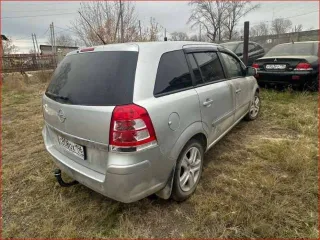 Opel Zafira 2010 года, 140 л.с. VIN: XWF0AHM75A0000731, госномер: C808OX196.