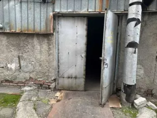 Нежилое помещение кад. №15:09:0040103:6601, 377,4 кв.м, РФ, РСО - Алания, г. Владикавказ, ул. Московская, д. 4 
Нежилое помещение кад. №15:09:0040103:6607, 11767,5 кв.м, РФ, РСО - Алания, г. Владикавказ, ул. Московская, д. 4 
Нежилое помещение кад. № 5:09:0040103:6608, 267 кв.м, РФ, РСО - Алания…