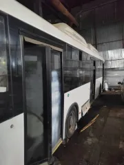 Nefaz 5299-0000030-51, 2017; VIN X1F529900H0000704; госномер АО81672; автобус, марка Nefaz, модель 5299-0000030-51. В случае приобретения имущества за счет кредитных средств банка, договор купли-продажи заключается по форме ПАО Сбербанк; проект договора залогодержателем не предоставлен. В…