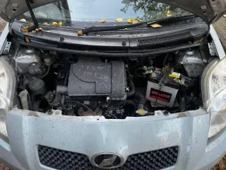 Toyota Vitz 2005 года, 71 л.с., пробег 316193 км, АКПП. Кузов KSP905014367, госномер Н402КТ75.