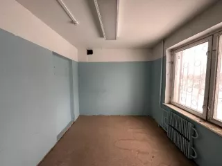 Объект аренды, площадь 242,4 кв. м, номера на поэтажном плане: этаж 1, пом. 1, ком. 9 - 15, 18, 23 - 33. Адрес: Московская область, Чеховский район, городское поселение Чехов, г. Чехов, ул. Гагарина, 106. Общая площадь: 242,4 кв. м. Назначение здания: нежилое.