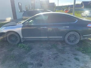 Nissan Teana 2013 года, 182 лс, АКПП. Автотранспортное средство со следующими характеристиками: Модель автомобиля: НИССАН ТЕАНА; 2013 года выпуска; номер двигателя VQ25 834906A; VIN: Z8NBBUJ32DS050825.