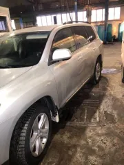 Toyota Highlander 2012, 273 л.с., полный привод, АКПП, VIN JТEES41A202209545, техническое состояние нерабочее, частично разукомплектован, залог ПАО "BystroBank" ИНН 1831002591, сведения о пробеге ориентировочные, т.к. автомобиль в нерабочем состоянии