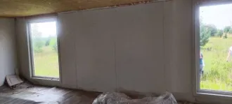 Земельный участок 1759 кв.м и жилой дом 53.1 кв.м во Владимирской области, Александровский район, МО Каринское с/п, ДПК "Зеленцино", участок № 38. Кадастровый номер участка: 33:01:001439:125, уточненная погрешность 29.0. Кадастровый номер дома: 33:01:001439:419.