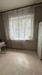 Квартира 37,3 кв.м, Новосибирск, ул. Курчатова, 37-220. Однокомнатная квартира общей площадью 37,30 кв.м., расположенная по адресу: г. Новосибирск, ул. Курчатова, д. 37, кв. 220, с кадастровым номером 54:32:010221:403. Залог в пользу Банк ВТБ (ПАО).
