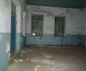 Здание кад. № 26:09:020901:8, пл. 1488.60 кв. м. по адресу СК, Туркменский район, с. Камбулат, МТФ №2.