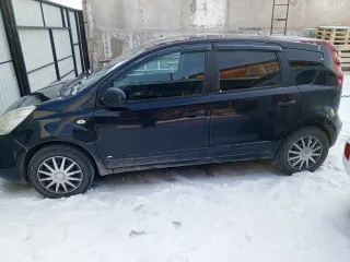 Nissan Note, 2010. Автомобиль марки NISSAN модель Note 2010 г.в. VIN-номер SJNFAAE11U2100859. С имуществом можно ознакомиться по адресу: Республика Хакасия, Усть-Абаканский район, д.Чапаево, переулок Дачный,10, предварительно связаться с контактным лицом по тел. +79135418778.