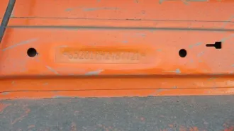 Камаз 65201 2017 года, цвет оранжевый, VIN XTC652014H1377589, самосвал.