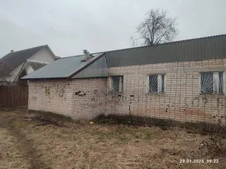 Здание магазина 226,4 кв.м. и право аренды участка 505 кв.м., Смоленская область. Здание, назначение: нежилое, наименование: магазин, количество этажей 1, площадь 226,4 кв.м., кадастровый номер 67:25:0010606:147, расположенное по адресу: Смоленская область, Ярцевский район, г. Ярцево, ул…