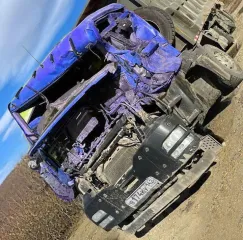 Грузовой самосвал Hovo ZZ3407S3567D 2014 года выпуска, в нерабочем состоянии. Идентификационный номер (VIN) LZZ5DYSCXEA786410, модель, № двигателя D103840 140207038127, шасси (рама) № ZZ5DYSCXEA786410, цвет кузова синий, рабочий объём 9726 куб. см., мощность двигателя 373 л. с. 274,3 кВт, тип…