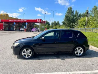 Mazda 3 2005 года выпуска, VIN JMZBK14Z561322674. Автомобиль находится в залоге у ПАО "Совкомбанк". На момент публикации ограничения не установлены. В соответствии с законодательством о банкротстве с даты признания гражданина банкротом снимаются ранее наложенные аресты и иные ограничения…