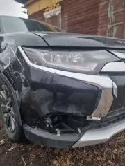 Mitsubishi Outlander, 2017 года, 168 лс, 360312 км, полный привод, АКПП. Легковой автомобиль, 2017 г.в., кузов № GF8W-0400766, техническое состояние сложно определить, в результате ДТП значительно поврежден, вмятина на задней левой двери (с пассажирской стороны), трещины лобового стекла, с левой…