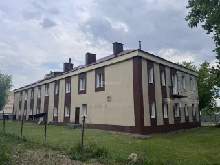 Здание общежития 818,9 кв. м, земельный участок 2112 кв. м, Московская обл., г. Подольск, пр-д Авиаторов, д. 10, 2 этажа, в том числе подземных 0, кадастровый номер 50:55:0010287:29, кадастровый номер 50:55:0010290:17, земли населенных пунктов, под общежитием, ограничения и обременения: ограничения…