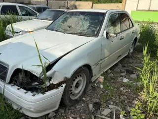Mercedes-Benz S280. 49к, Автомобиль марки Mercedes-Benz C280 (WDB2020281F037672) из ДТП, нарушены детали кузова. Местонахождение: Волгоград, Переяславская. Рабочее состояние не известно, ключи отсутствуют, сопроводительная регистрационная документация отсутствует. Реализация по прямому назначению…