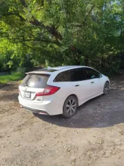 Автомобиль Honda Jade 2016 года выпуска, VIN FR5-1002759. В отличном состоянии.