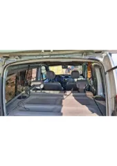 Renault Kangoo 2008 года, 75 л.с., пробег 111111 км. Легковой универсал, VIN: VF1KCEBCF40098542, госномер М418ЕТ13. Не работает таксометр, не показывает дисплей с топливом и температурой, двигатель работает с перебоями. Вмятины на задней правой двери и заднем правом крыле. Царапина на левой фаре…