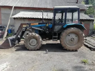 Погрузчик марки АТЛАНТ-850.1, гос. номер: 2079КУ24, год выпуска 2012, мощность двигателя 81 л.с. (59,57 кВт), заводской номер 046/808135297, номер двигателя 675040, номер КПП 415500, номер основного моста 71448, номер дополнительного моста 072211-02, цвет синий.