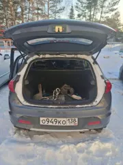 Лифан X50 2016 года, 103 л.с., пробег 56 502 км. VIN: X9W215852G0000487, госномер О949КО138. Автомобиль не на ходу. Коробка передач неисправна, привод коробки снят и находится в багажнике. Двигатель не закреплен под капотом, так как неисправен и стоит на деревянной доске. Находится в Иркутской…