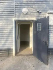 Объект аренды площадью 34,20 кв. м, номера на поэтажном плане: этаж 1, ком. 10-14, адрес: Ростовская область, Каменский район, хутор Красновка, улица Профильная, дом 127. Назначение здания: нежилое, общая площадь 34,2 кв. м.