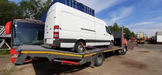 Mercedes-Benz Sprinter 316 CDI 2013 года выпуска, VIN: WDB9066351S792279, госномер 348DBL. Объем двигателя 2143 см³, механическая коробка передач, цвет белый. Годные остатки. Лакокрасочное покрытие имеет повреждения: мелкие царапины, сколы, вмятины. Передний бампер и решетка радиатора отсутствуют…