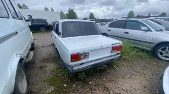 Автомобиль ВАЗ 21074,  Автомобиль ЛАДА 213100 Данные объекты являются бывшими в употреблении, имеют внешние дефекты (коррозия кузова, механические повреждения и сколы).  Ключи и документы отсутствуют.  Покупатель самостоятельно получает информацию о нахождении реализуемого имущества в залоге, а…
