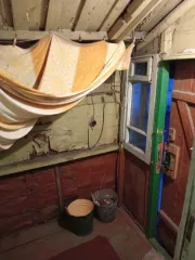 Жилое помещение, назначение: жилое, общая площадь 13,9 кв.м., этаж: 1, кадастровый №64:49:020110:38, расположенное по адресу: Саратовская область, г. Хвалынск, ул. Чернышевского, д. 32, кв. 5.