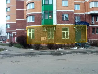 Нежилое помещение площадью 113 кв. м по адресу: г. Москва, ул. Изюмская, д. 46, этаж 1. Кадастровый номер: 77:06:0012001:9214. Назначение: свободное.