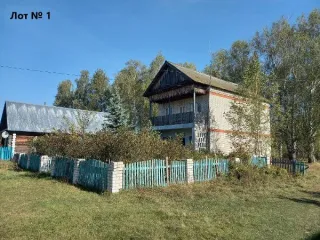 Земельный участок 673 кв. м и нежилое здание 95,5 кв. м, Моркинский район, Республика Марий Эл. Земельный участок, категория земель - земли населенных пунктов, вид разрешенного использования - отдых (рекреация), площадь - 673 кв. м, кадастровый номер 12:13:1150101:33, с расположенным на нем…